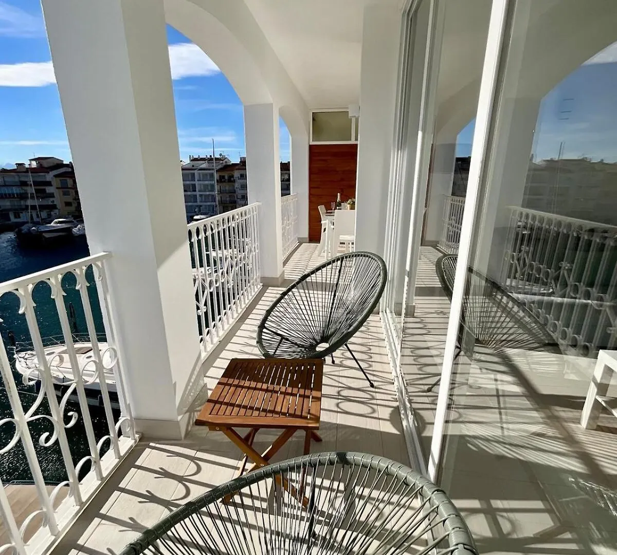 Marina View Empuriabrava - Appartement Sud-Ouest Au Canal Avec Terrasse