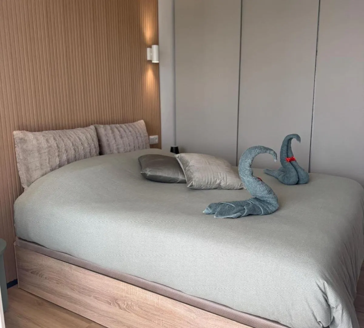 Marina View Empuriabrava - Appartement Sud-Ouest Au Canal Avec Terrasse 0*,
